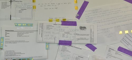 Een deur vol complimentjes van patiënten - (c) VLAM, P. De Laet