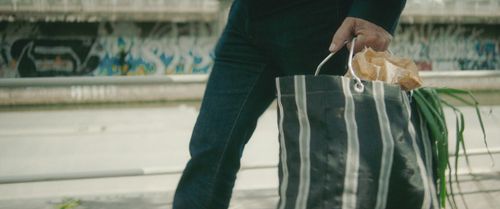Op weg naar huis met een tas vol bio - (c) VLAM