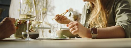 Gezellig samen genieten van bio - (c) VLAM, Via Victor