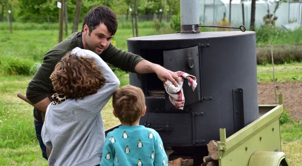 Spannend, zo'n pizzaoven! - (c) VLAM, Patricia De Laet