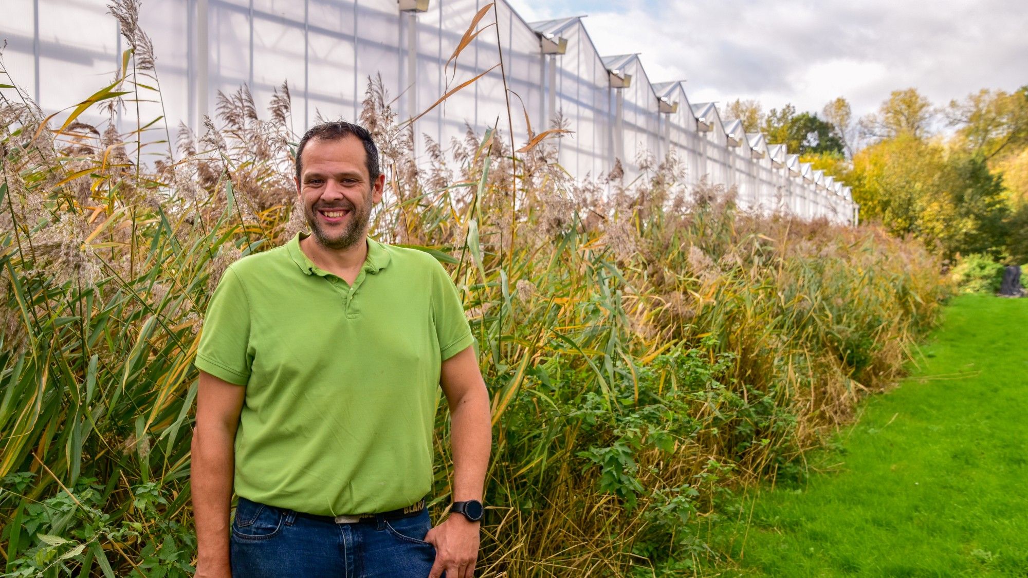 Koen Van Hauteghem is erg trots op zijn hypermoderne bioserre - (c) VLAM, Patricia De Laet